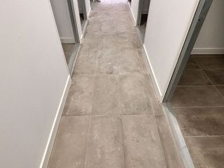 Local comercial en venta en Natahoyo en Gijón