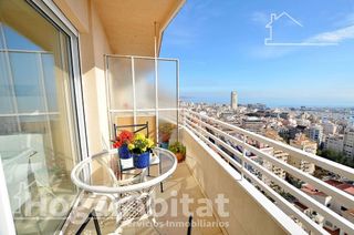 Piso en venta en Ensanche - Diputación en Alicante