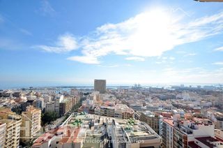 Piso en venta en Ensanche - Diputación en Alicante