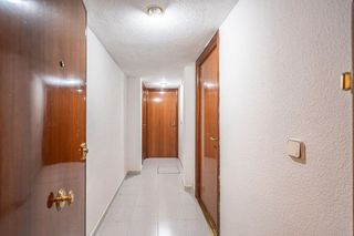 Local comercial en venta en Peñagrande en Madrid