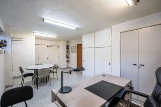 Local comercial en venta en Peñagrande en Madrid