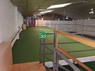 Nave industrial en venta en Ugena