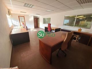 Nave industrial en venta en Ugena