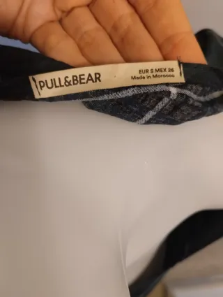 Blusa Pull&Bear cuadros verde Talla S