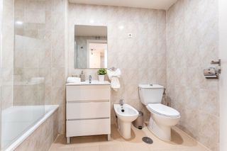 Piso en venta en Sanchinarro en Madrid