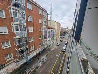 Piso en venta en Zona Sur en Burgos