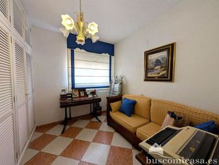 Piso en venta en Linares