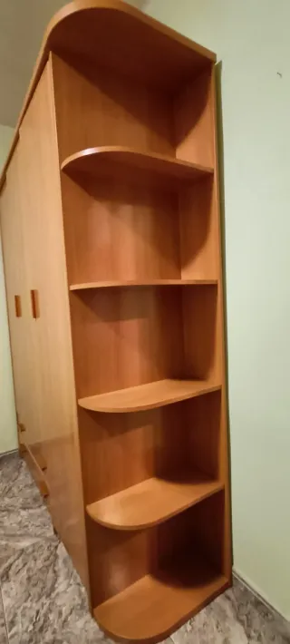 Armario de 3 puertas con estantería esquinera