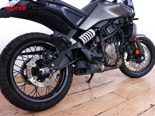 HUSQVARNA SVARTPILEN 125 ABS