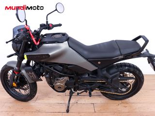 HUSQVARNA SVARTPILEN 125 ABS