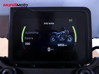 HUSQVARNA SVARTPILEN 125 ABS