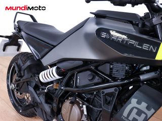 HUSQVARNA SVARTPILEN 125 ABS