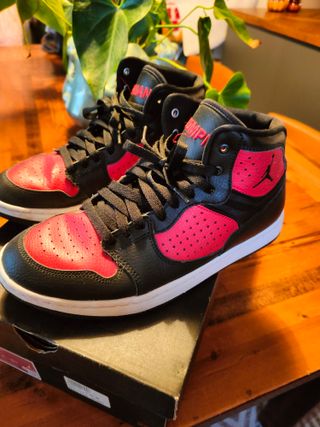 Scarpe Jordan Access nere e rosse