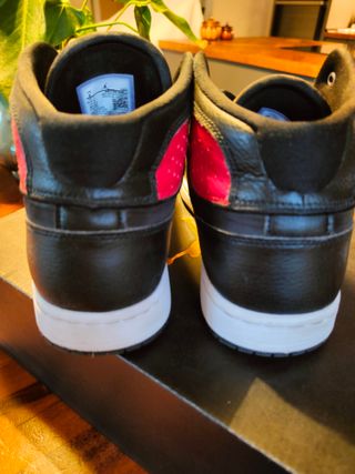 Scarpe Jordan Access nere e rosse