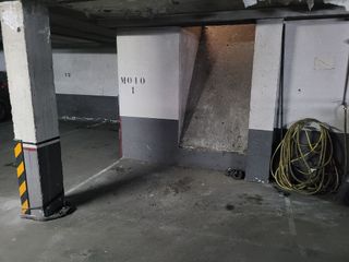 Garaje en venta en Palos de Moguer en Madrid