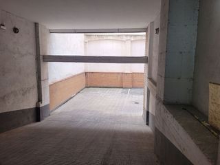 Garaje en venta en Palos de Moguer en Madrid