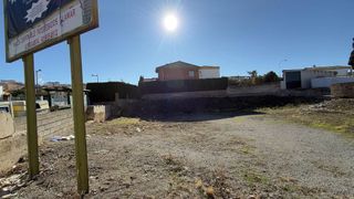 Terreno en venta en Zubia (La)