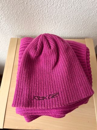 Conjunto Gorro y Bufanda Reebok Rosa