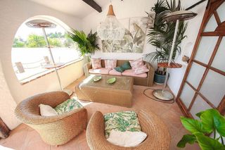 Chalet en alquiler en Zona el Higuerón en Benalmádena