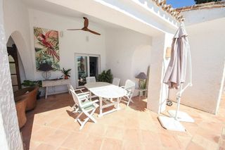 Chalet en alquiler en Zona el Higuerón en Benalmádena