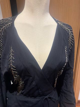 Vestido fiesta Zara negro abalorios