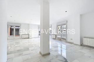 Chalet en alquiler en Peñagrande en Madrid