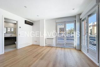 Chalet en alquiler en Peñagrande en Madrid