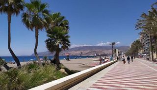 Piso en venta en La Chanca - Pescadería en Almería