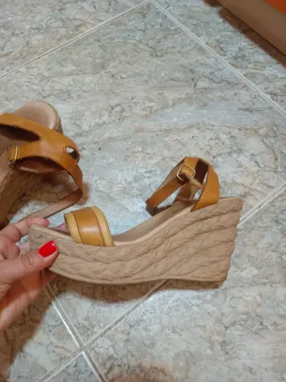 Zapatillas Zara Tacón Negro