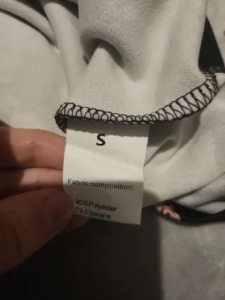 Vestido floral cuello redondo