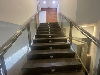 Local comercial en alquiler en Eixample Nord – La Devesa en Girona