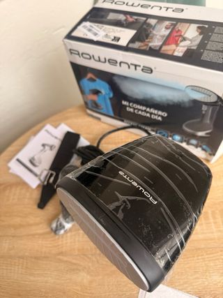 Plancha Vertical Rowenta 1600W