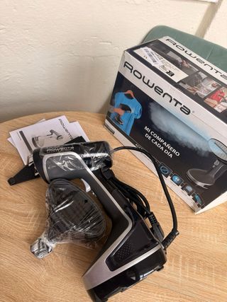 Plancha Vertical Rowenta 1600W