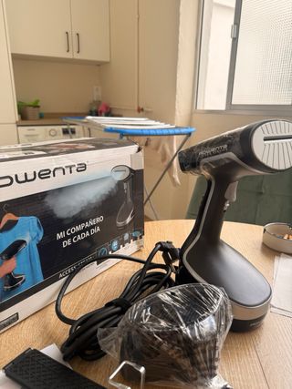 Plancha Vertical Rowenta 1600W