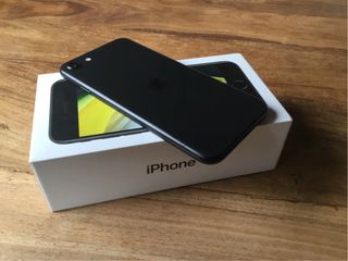 iPhone SE