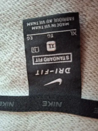 Sudadera Nike Gris con Cremallera y Capucha