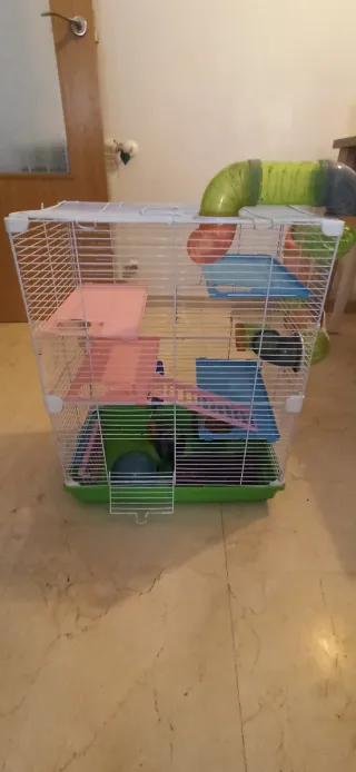 Jaula para roedores o pájaros.