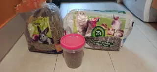 Jaula para roedores o pájaros.