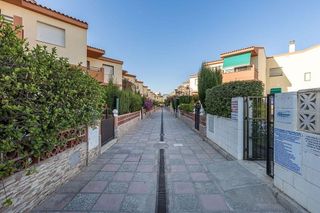 Casa adosada en venta en Salobreña
