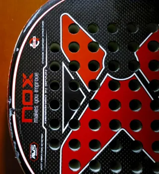 Pala de pádel NOX Stinger L.6