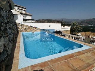Chalet en venta en Velilla-Taramay en Almuñécar
