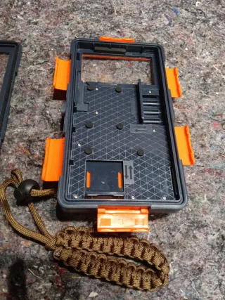 Funda móvil impermeable con cordón