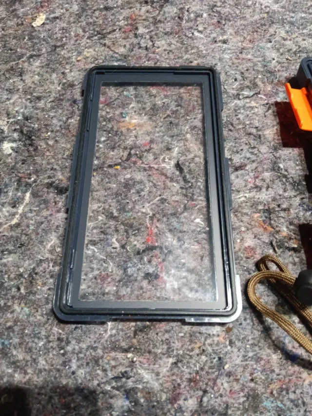 Funda móvil impermeable con cordón