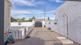 Casa en venta en La Siesta - El Salado - Torreta en Torrevieja