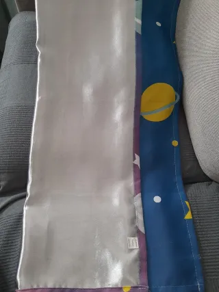 Cortina infantil Vertbaudet espacio