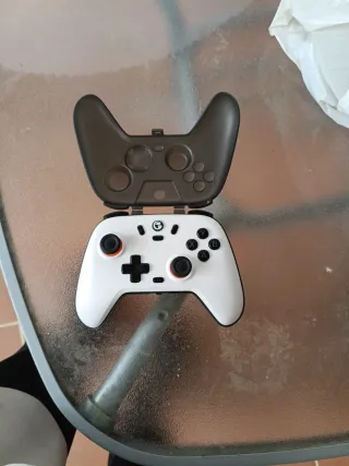 Mando GameSir inalámbrico con funda y USB