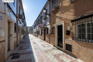 Casa adosada en venta en San Francisco Javier en Granada