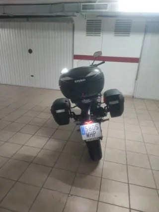 Moto  Zontes 350X con 40cv ideal para A2 Negra con