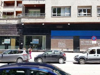 Local comercial en alquiler en El Parque - Zapatón en Torrelavega