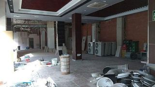 Local comercial en alquiler en El Parque - Zapatón en Torrelavega